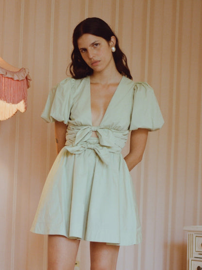 Héliane - Mini-Sommerkleid mit Schnürung und Schleifen-Ausschnitt