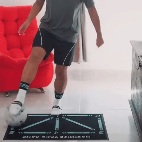 Trainix - Profi-Fußballtrainingsmatte und interaktives Video-Trainingsprogramm