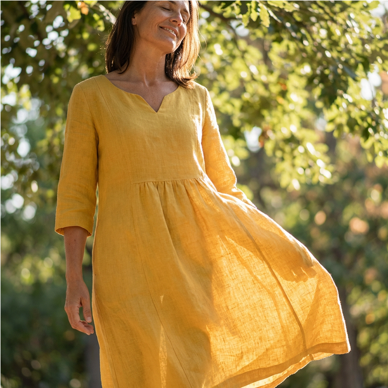 Leichtes Midi Sommerkleid aus Leinen – Luftiges Freizeitkleid mit V-Ausschnitt für Damen