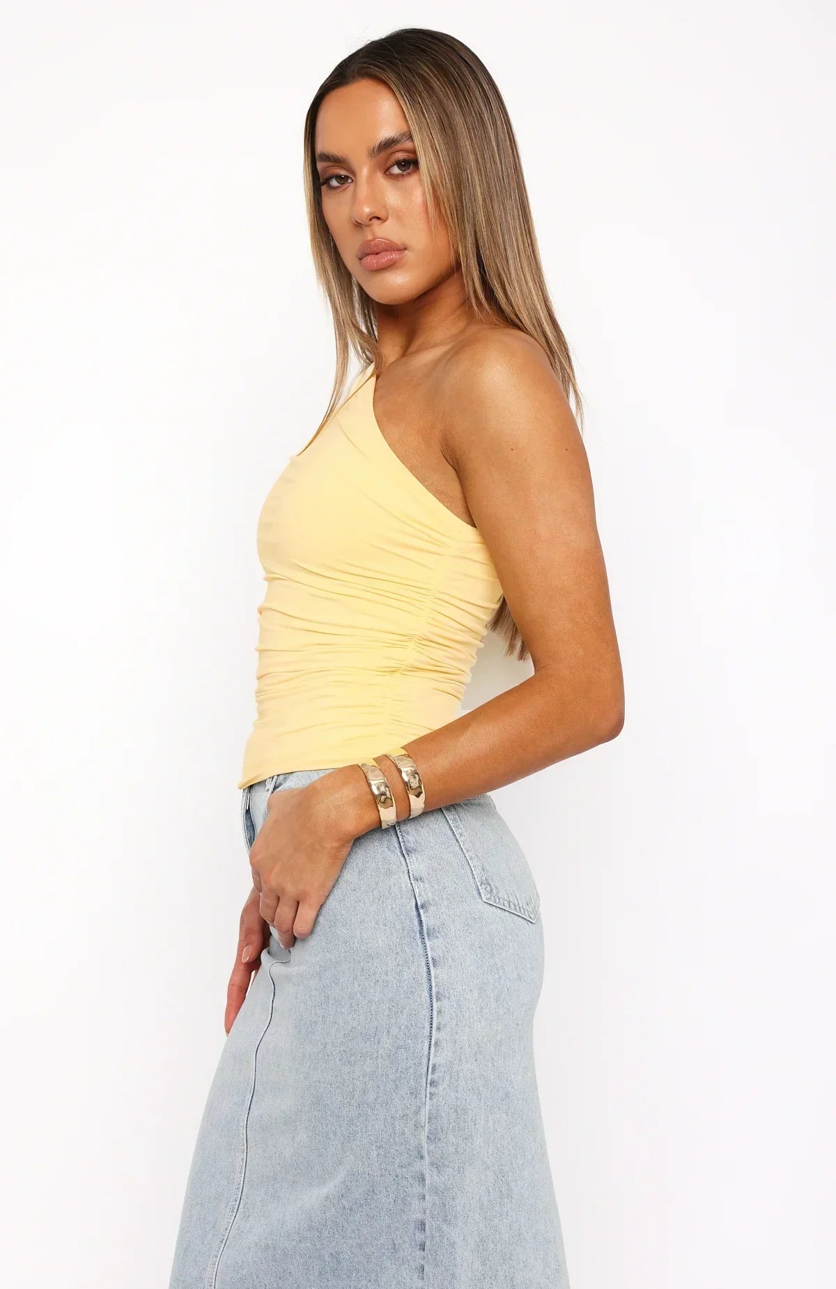 Asymmetrisches One-Shoulder Crop Top – Figurbetont & Elegant für Damen