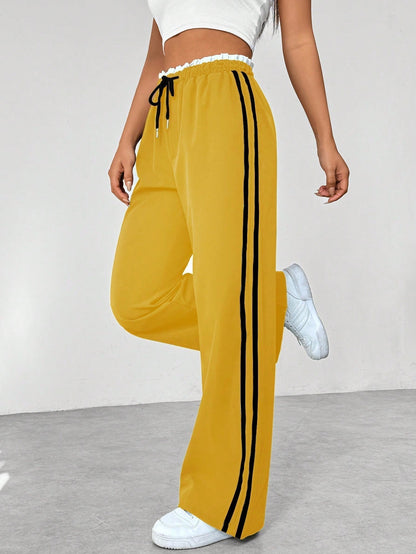 Bequeme Damen Jogginghose mit Seitenstreifen – Locker geschnittene Freizeit- & Sporthose