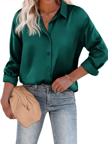 Amélina - Legere Bluse aus Farbensatin mit Knopfleiste und langen Ärmeln