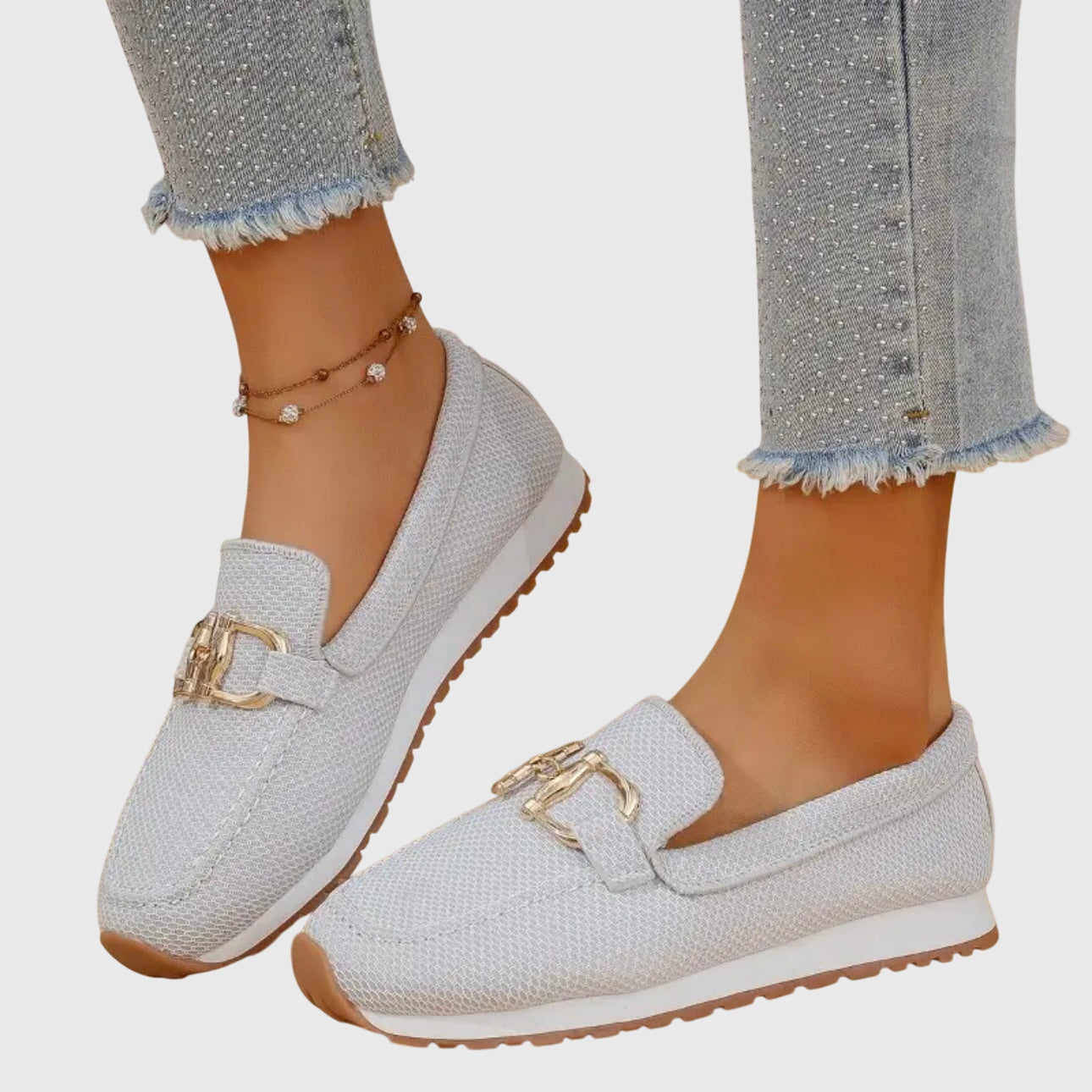 Bequeme Slip-On Loafer Schuhe für Frauen mit leichtem Design und goldener Schnalle