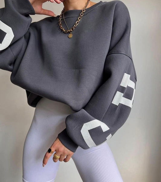 Avelyne - Bequemer und Eleganter Oversize-Pullover für Frauen mit Großen Buchstaben