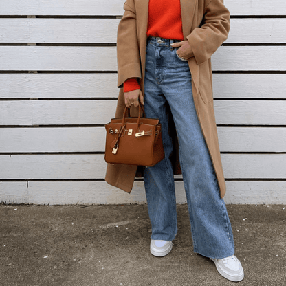 Salomé - Mirabella – Subtiler Luxus-Handtasche aus veganem Leder mit goldenen Details, einfarbig