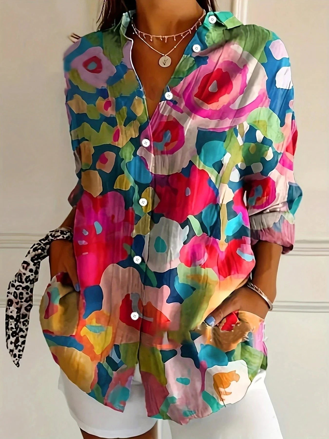 Luftige florale Bluse für Damen – Lockeres Langarmshirt bunt & elegant