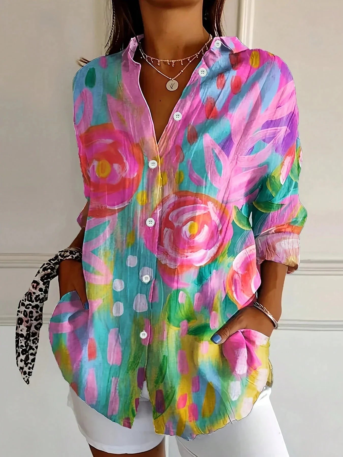 Luftige florale Bluse für Damen – Lockeres Langarmshirt bunt & elegant