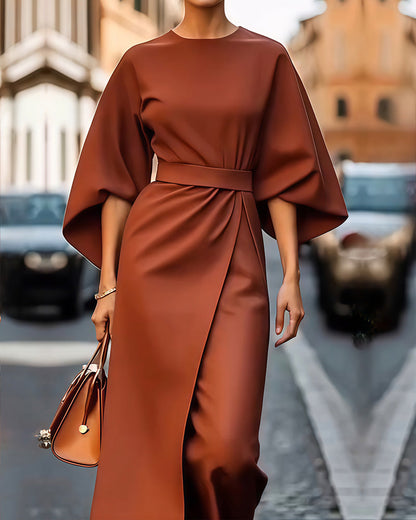 Soléïna - Elegantes Midi-Kleid mit Kimonoärmeln, Tailliert für eine weibliche Silhouette