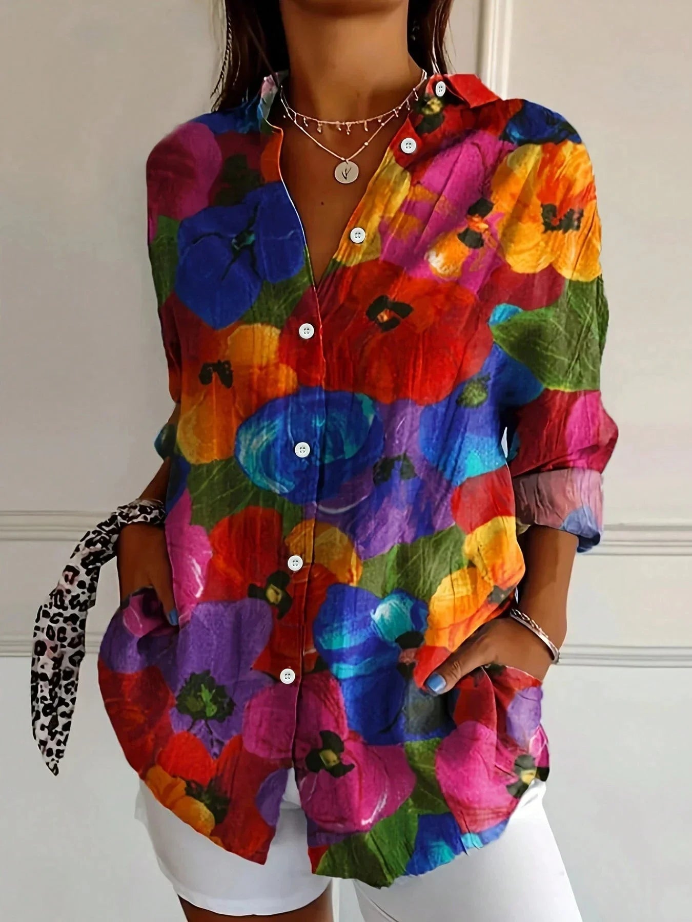 Luftige florale Bluse für Damen – Lockeres Langarmshirt bunt & elegant