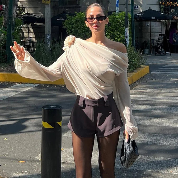 Ondine - Asymmetrisches Chiffon-Top mit langen Ärmeln für den Frühling, mit einer freiliegenden Schulter, für Frauen