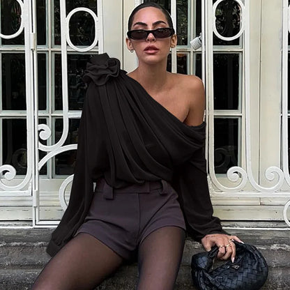 Ondine - Asymmetrisches Chiffon-Top mit langen Ärmeln für den Frühling, mit einer freiliegenden Schulter, für Frauen