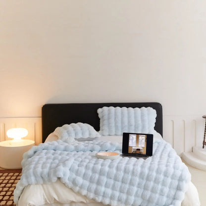 CosyFluff - Die unverzichtbare warme und atmungsaktive Fleece-Decke