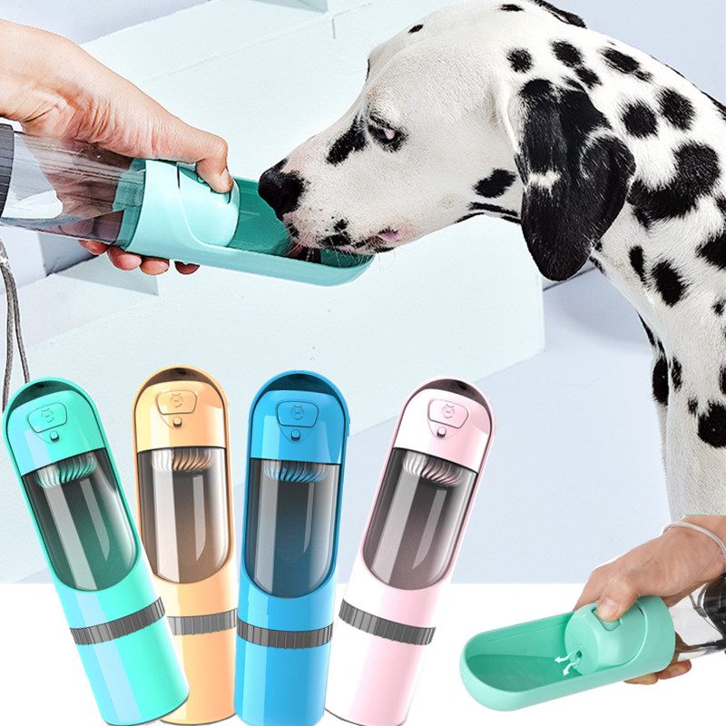 2-in-1 Tragbare Trinkflasche für Hunde – Wasser- & Futterspender für unterwegs