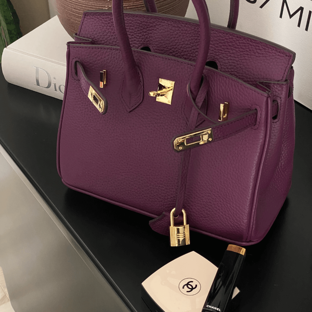 Salomé - Mirabella – Subtiler Luxus-Handtasche aus veganem Leder mit goldenen Details, einfarbig