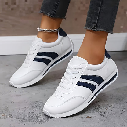 Kalyne - Elegante Weiße Orthopädische Sneakers mit Schwarzen Akzenten, Perfekt für Lange Spaziergänge und Städtereisen