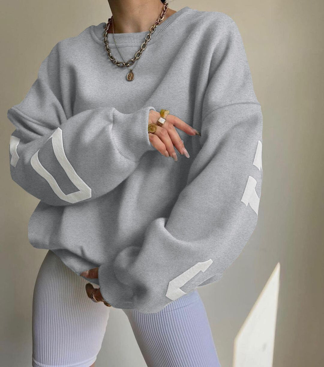 Avelyne - Bequemer und Eleganter Oversize-Pullover für Frauen mit Großen Buchstaben