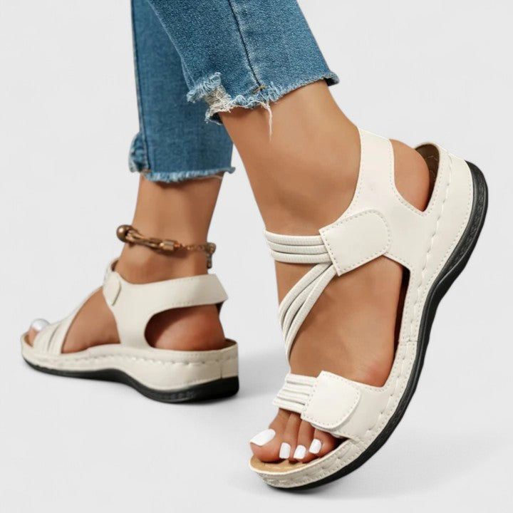 Bequeme Damen Sandalen mit Fußbett – Orthopädischer Komfort für jeden Tag