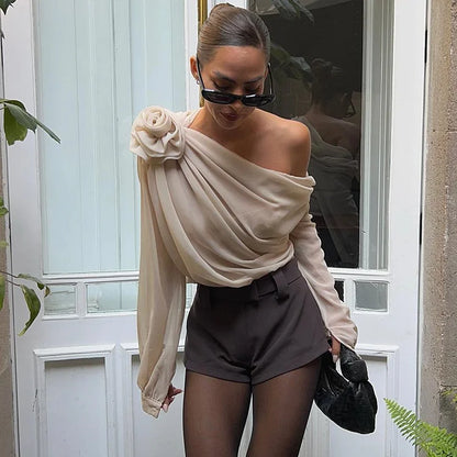 Ondine - Asymmetrisches Chiffon-Top mit langen Ärmeln für den Frühling, mit einer freiliegenden Schulter, für Frauen