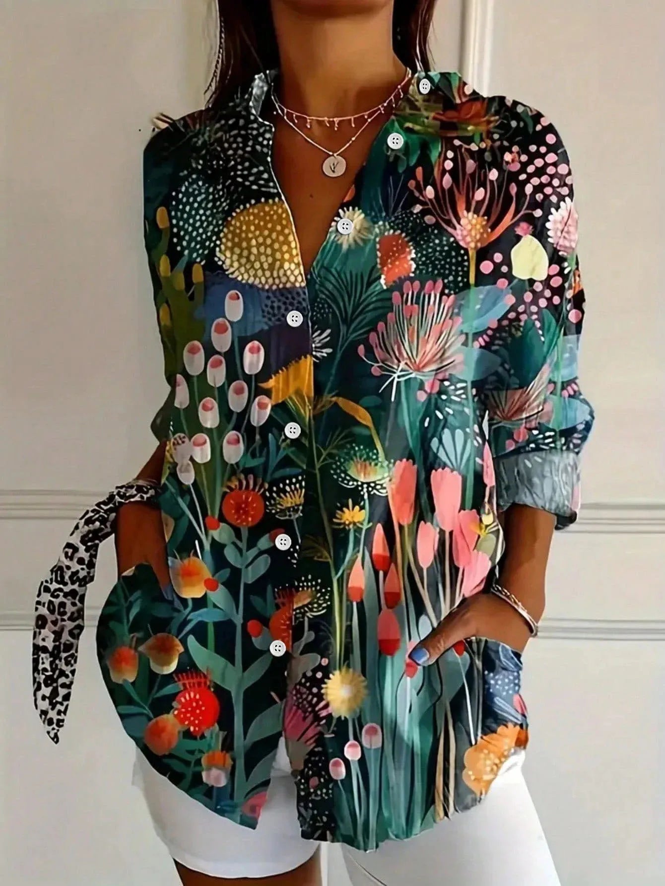 Luftige florale Bluse für Damen – Lockeres Langarmshirt bunt & elegant