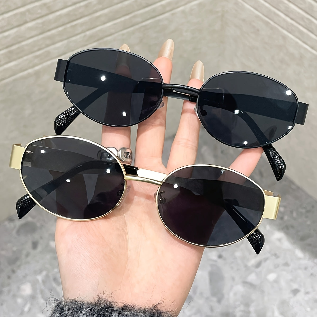 Ovale Retro Sonnenbrille mit Metallrahmen & UV400 Schutz für Damen – Elegante Slim Shades