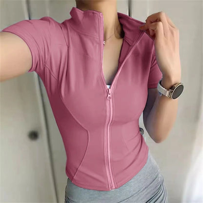 Figurformendes Sportshirt mit Reißverschluss für Damen – Kurzarm Fitness Top für Yoga, Training & Freizeit