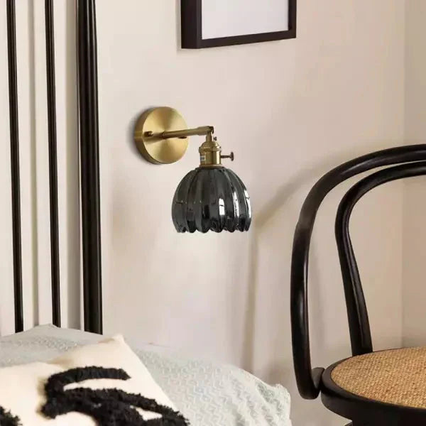 Floréa - Retro Wandlampe Blütenknospe Tulpe aus Glas