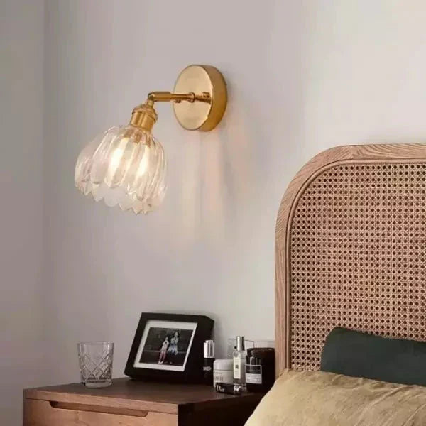 Floréa - Retro Wandlampe Blütenknospe Tulpe aus Glas