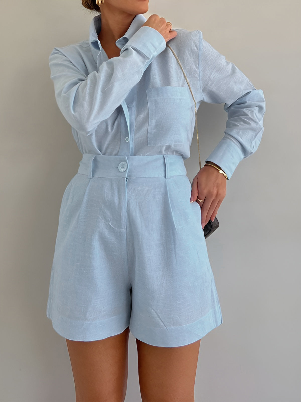 Eleganter Leinen-Overall mit Hemdkragen für Damen – Lockerer Kurzarm Jumpsuit mit High-Waist Shorts