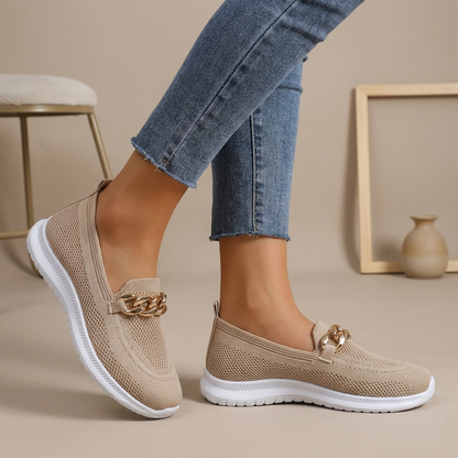 Bequeme Slip-On Sneaker für Damen – Leichte Mesh Schuhe mit Ketten-Detail & flexibler Sohle