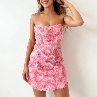 Ersine - Elegantes und Dehnbares Mini-Kleid ohne Träger mit Pailletten, Rüschen und roten sowie rosa Blumenmustern