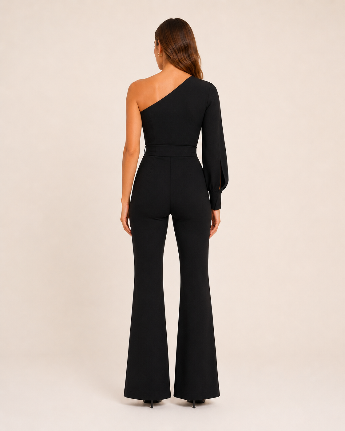 Eleganter Ein-Schulter Jumpsuit mit Bindegürtel für Damen – Figurbetonter Overall mit Schlaghose für Abend & Events