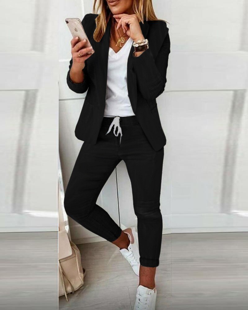 Ambréa - Taillierter Blazer und Bequeme Hose mit Kordelzug