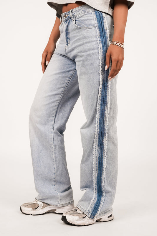 Caliréa - Jeans mit geradem Schnitt und dunkelblauem Seitenstreifen für einen längeren Bein-Effekt