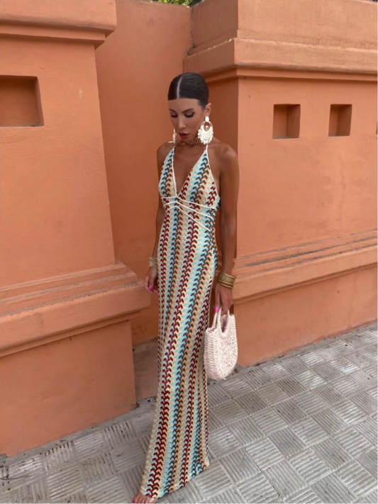 Marélisse - Maxikleid aus Häkelarbeit mit Halterneck und luxuriösen Retro-Streifen
