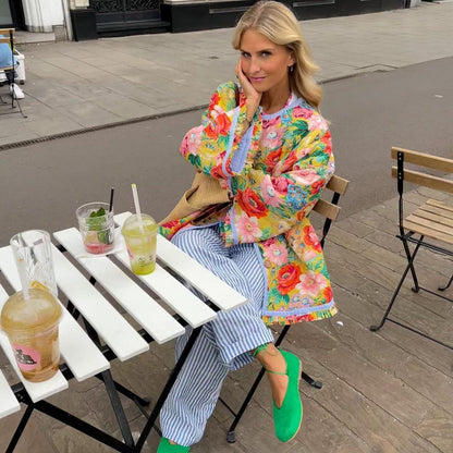 Honorine - Bequeme Steppjacke mit künstlerischem Druckmuster