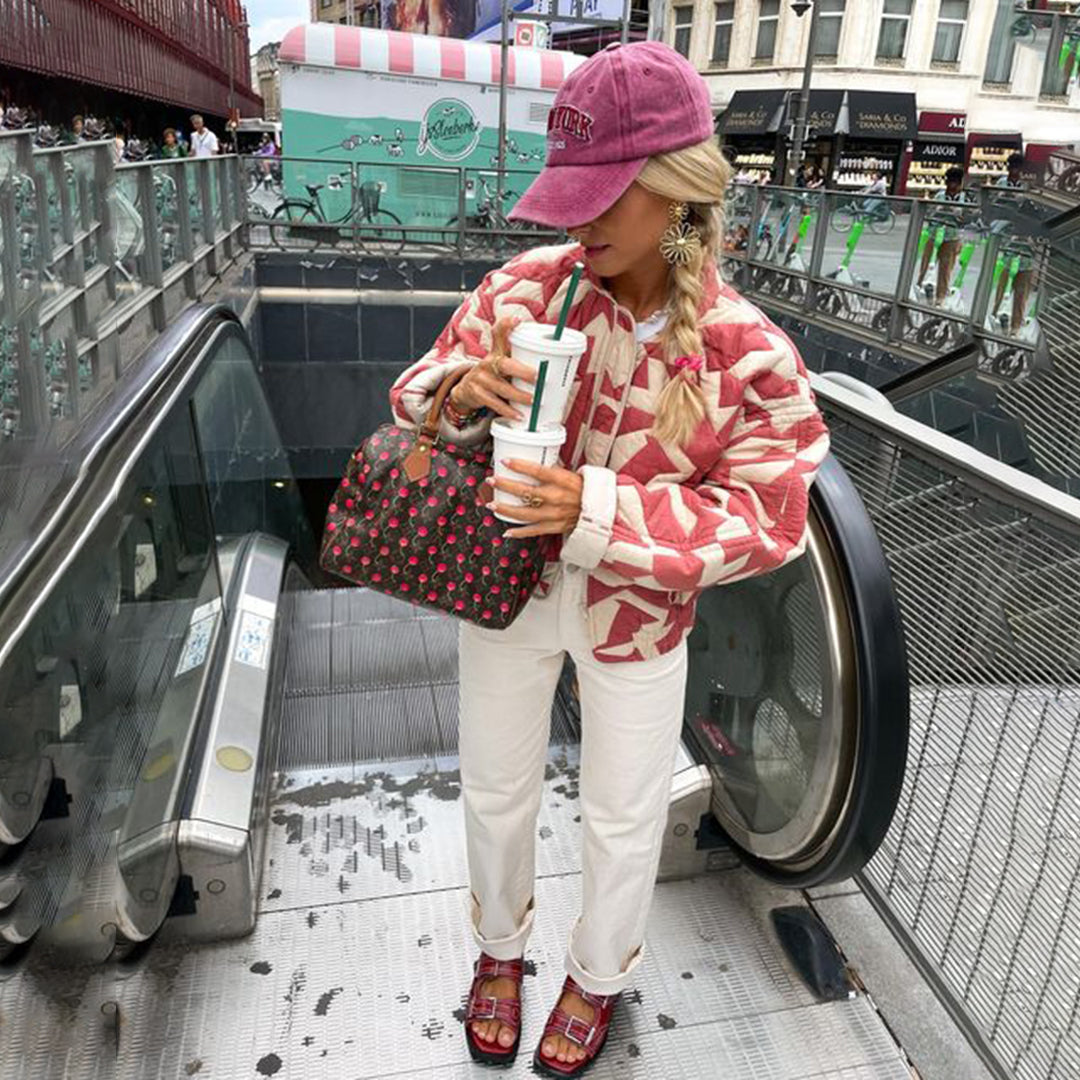 Honorine - Bequeme Steppjacke mit künstlerischem Druckmuster