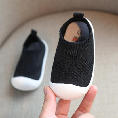 Émile - Atmungsaktive und Rutschfeste Babyschuhe