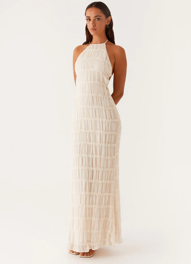 Elegantes Maxikleid mit Neckholder-Ausschnitt für Damen – Plissiertes Abendkleid mit Rückenfrei-Design
