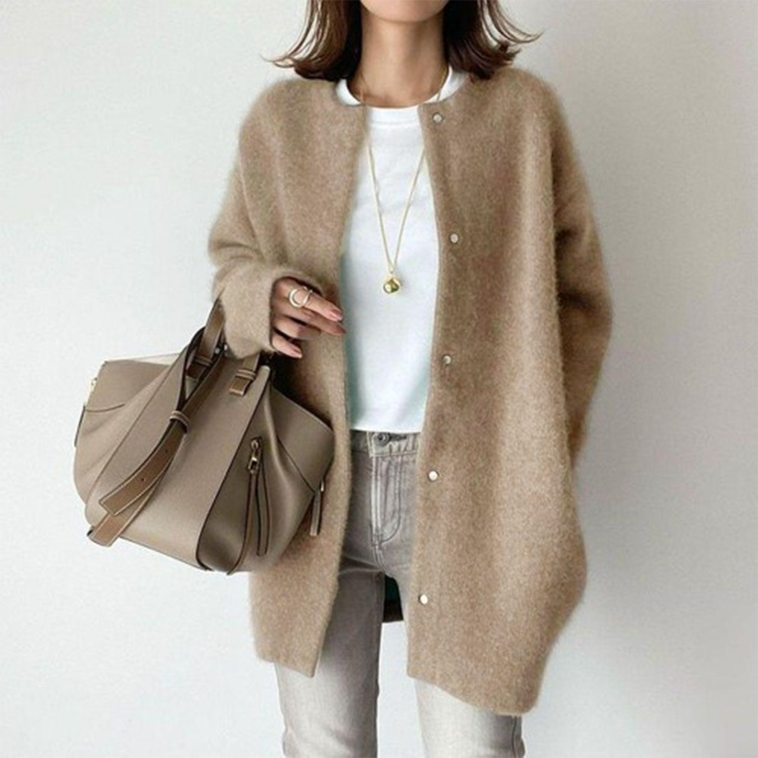 Weicher Oversize Cardigan für Damen – Elegante Lange Strickjacke mit Knopfleiste & Modernem Look
