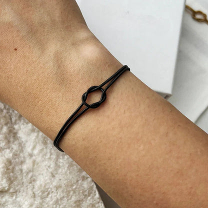Vahla - Minimalistische Knotenarmband