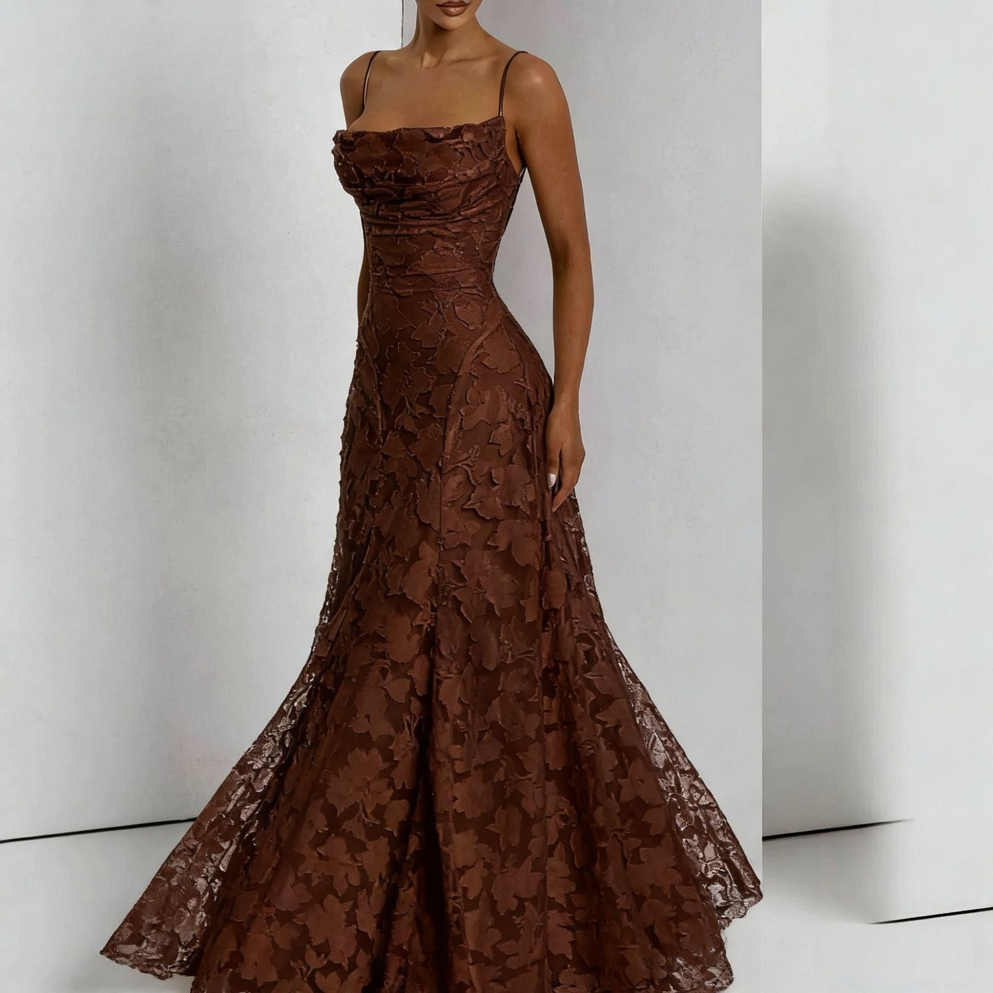Elegantes Spitzen-Maxikleid für Damen – Ärmelloses Abendkleid mit floraler Spitze