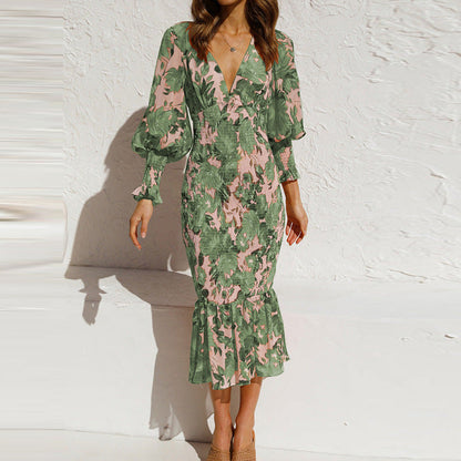 Elegantes Midikleid mit floralem Print für Damen – Figurbetontes Sommerkleid mit V-Ausschnitt & Volant-Saum