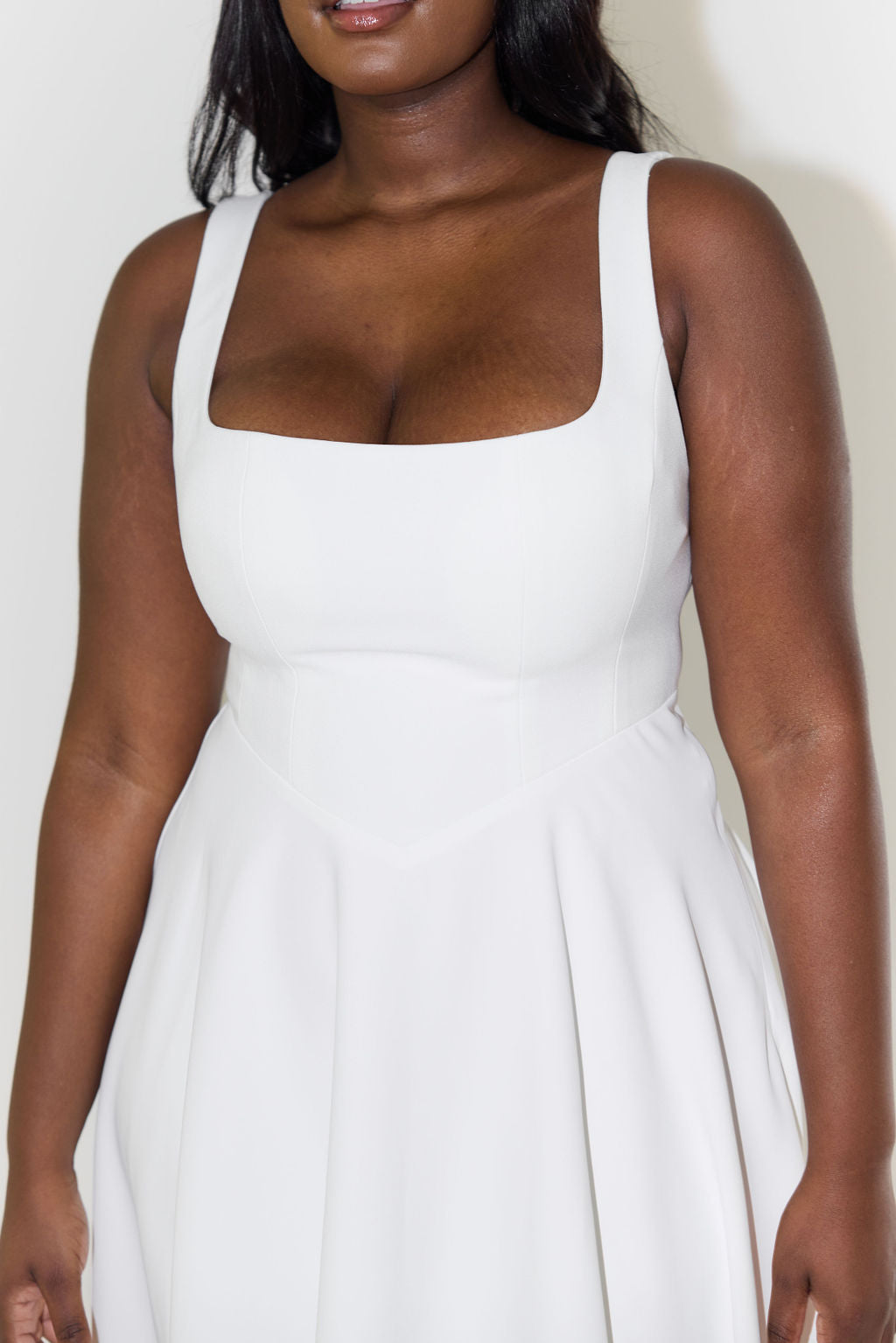 Marcelline - Midi Sommerkleid für Frauen mit quadratischem Ausschnitt und ärmellos