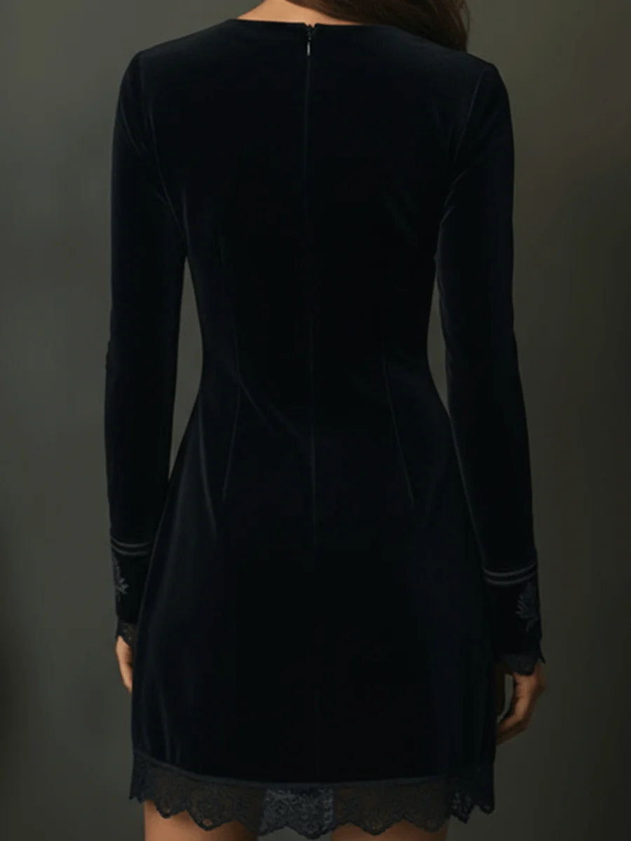 Giraline - Kurzes Retro-Kleid aus schwarzem Samt mit Spitzenbordüre