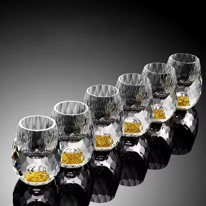Kinverre - Japanischer Sake-Glas mit Handgelegtem Goldblatt