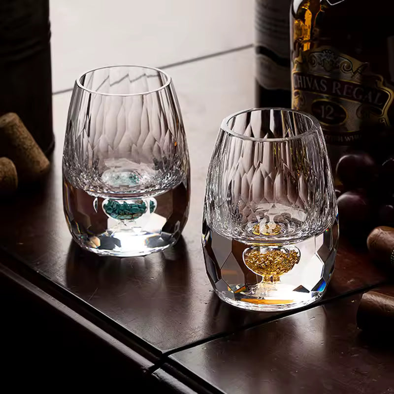 Kinverre - Japanischer Sake-Glas mit Handgelegtem Goldblatt