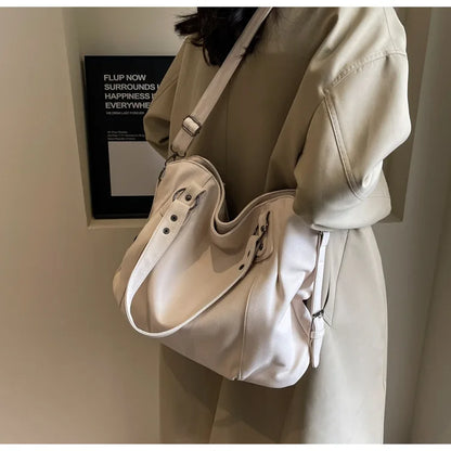 Marine - Große Handtasche aus weichem Leder