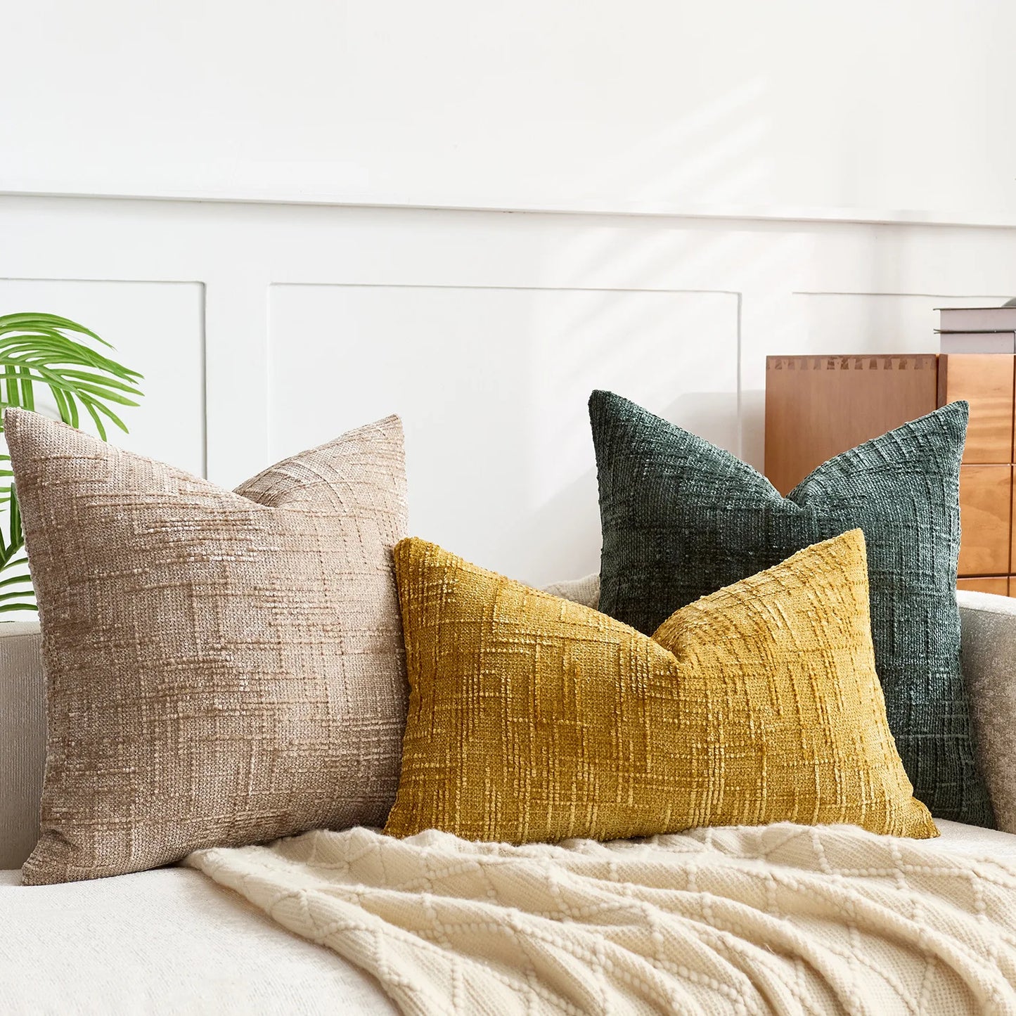 BambouLuxe - Dekorative Kissenhülle aus Chenille mit Bambusstruktur