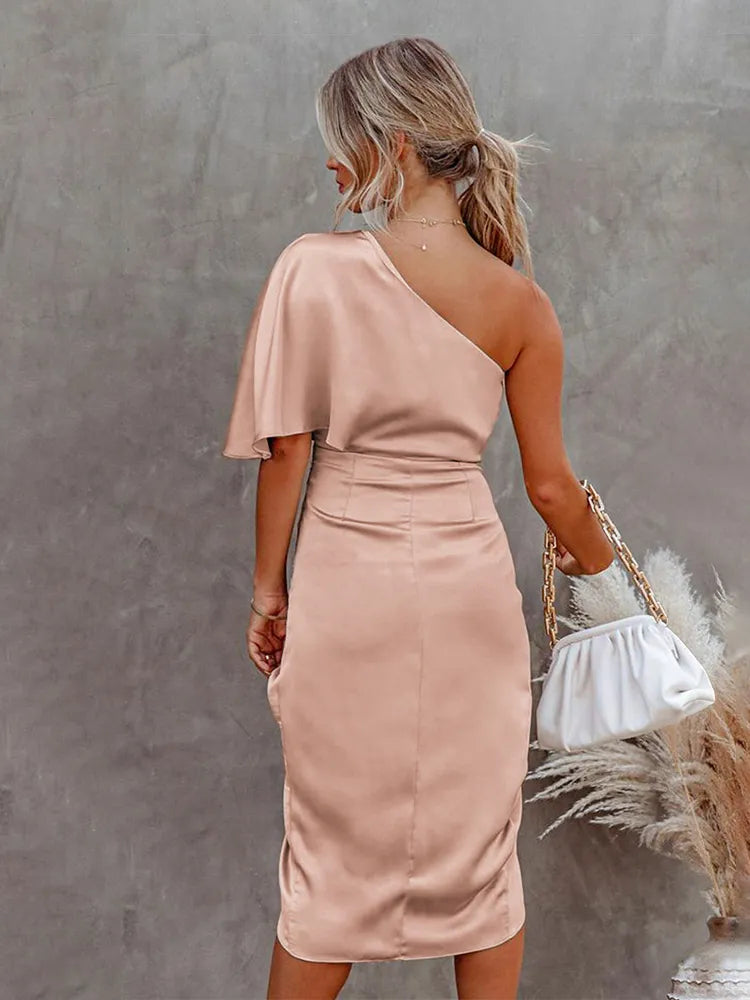 Elegantes One-Shoulder Midikleid mit Satin-Finish für Damen – Figurbetontes Abendkleid mit asymmetrischem Schnitt