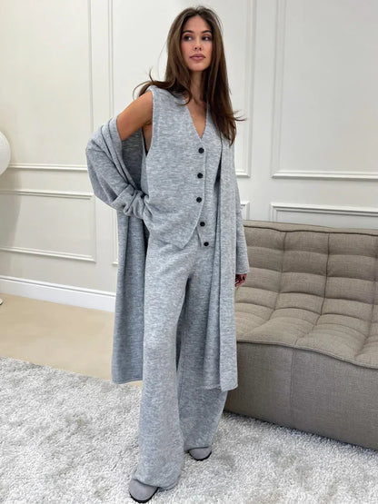 Calise - Sommer Ensemble aus weichem, leichtem und elegantem Material für Frauen, bestehend aus einer Weste, einem Blazer und einer Hose
